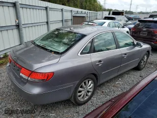 2007 Hyundai Azera SE with VIN KMHFC46F97A242080, listed as a Copart auction lot 45227394 with 147,742 mi miles and Salvage Title. Bid and sale history available at carsss.com. Image 3.