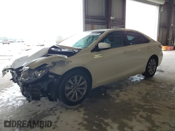 2015 Toyota Camry XLE with VIN 4T1BF1FK8FU011542, listed as a Copart auction lot 46673245 with 123,879 mi miles and Salvage Title. Bid and sale history available at carsss.com. Image 1.