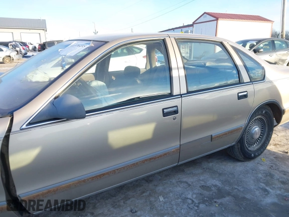 1996 Chevrolet Caprice 1SA Special Value с VIN 1G1BL52W4TR143783, выставлен на аукционе IAAI как лот 41376495 с пробегом Не указан миль и . История ставок и продаж доступна на DreamBid. Изображение 14.