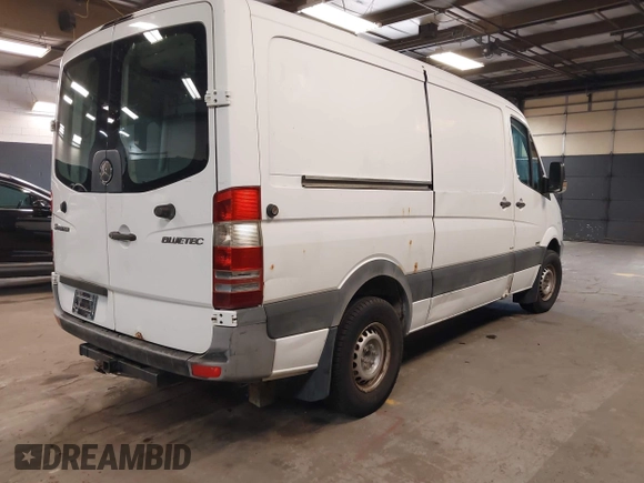 2011 Mercedes-Benz Sprinter Cargo with VIN WD3PE7CC6B5586380, listed as a IAAI auction lot 42162152 with 184,199 mi miles. Bid and sale history available at carsss.com. Image 4.