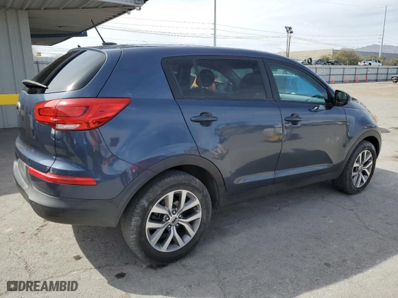 2016 Kia Sportage LX with VIN KNDPB3AC9G7864923, listed as a Copart auction lot 49477765 with 173,381 mi miles and Salvage Title. Bid and sale history available at carsss.com. Image 3.