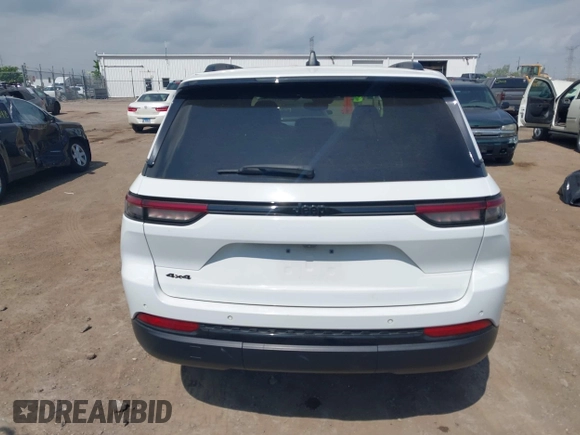 2023 Jeep Grand Cherokee Altitude with VIN 1C4RJHAG4P8106056, listed as a IAAI auction lot 42275021 with 27,251 mi miles and . Bid and sale history available at DreamBid. Image 16.