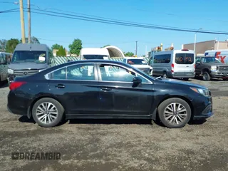 2019 Subaru Legacy Premium z VIN 4S3BNAF66K3005684, wystawiony jako IAAI lot #42551315 z przebiegiem 99 800 mil mil oraz . Historia ofert i sprzedaży dostępna na DreamBid. Obrazek 13.