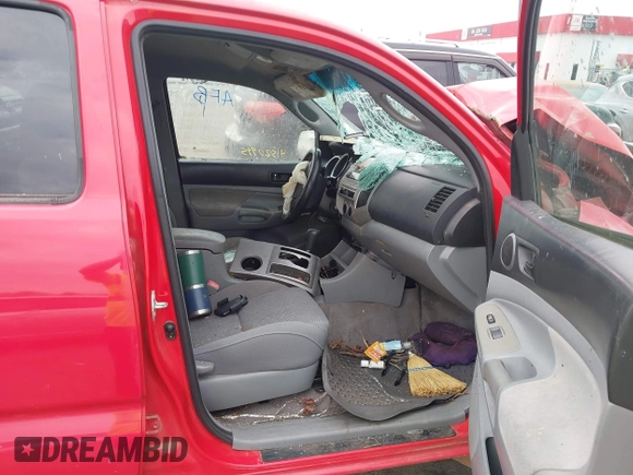 2006 Toyota Tacoma z VIN 5TELU42N66Z311166, wystawiony jako IAAI lot #41520995 z przebiegiem Nie podano mil oraz . Historia ofert i sprzedaży dostępna na DreamBid. Obrazek 5.