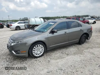 2010 Ford Fusion Hybrid z VIN 3FADP0L33AR388545, wystawiony jako Copart lot #54437355 z przebiegiem 155 273 mil mil oraz Szkoda całkowita • Salvage title. Historia ofert i sprzedaży dostępna na DreamBid. Obrazek 1.