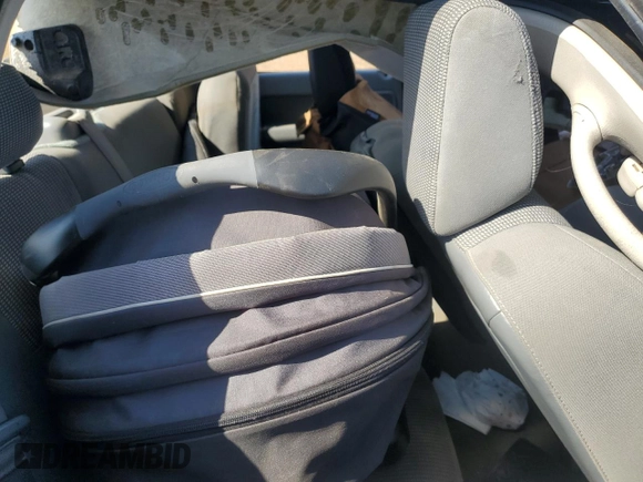 2006 Dodge 1500 SLT z VIN 1D7HA18P46J217373, wystawiony jako Copart lot #53672205 z przebiegiem 192 895 mil mil oraz Nie do naprawy • Non repairable. Historia ofert i sprzedaży dostępna na DreamBid. Obrazek 10.