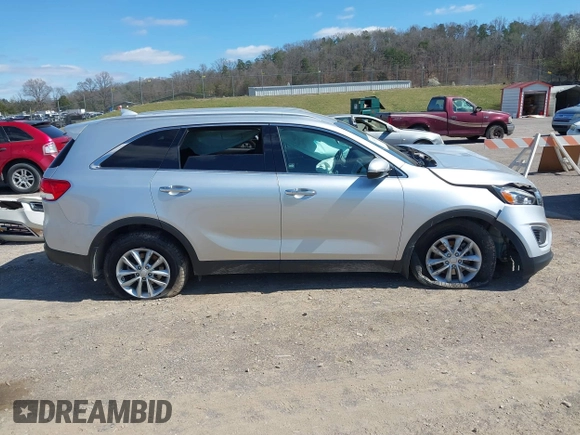 2018 Kia Sorento LX with VIN 5XYPG4A36JG420268, listed as a IAAI auction lot 41807169 with 99,272 mi miles. Bid and sale history available at carsss.com. Image 13.