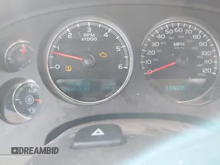 2009 GMC Denali z VIN 1GKFC06269R198526, wystawiony jako IAAI lot #41677428 z przebiegiem 244 410 mil mil oraz . Historia ofert i sprzedaży dostępna na DreamBid. Obrazek 7.