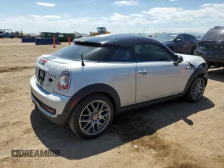 2012 MINI Coupe S z VIN WMWSX3C53CT155039, wystawiony jako Copart lot #56140175 z przebiegiem 114 339 mil mil oraz Nie do naprawy • Non repairable. Historia ofert i sprzedaży dostępna na DreamBid. Obrazek 3.