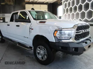 2021 Ram 2500 Tradesman с VIN 3C6UR5HJ8MG601764, выставлен на аукционе Copart как лот 67078655 с пробегом 50 511 миль миль и Списание • Salvage title. История ставок и продаж доступна на DreamBid. Изображение 1.