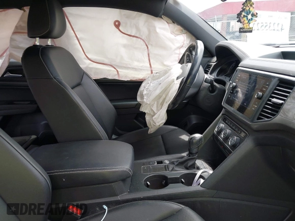 2020 Volkswagen Atlas с VIN 1V2YC2CA4LC215683, выставлен на аукционе IAAI как лот 42235522 с пробегом 53 189 миль миль и . История ставок и продаж доступна на DreamBid. Изображение 5.
