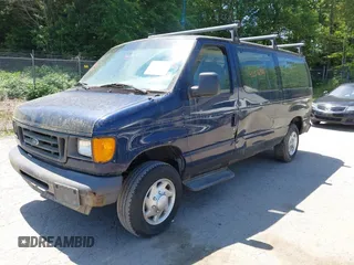 2007 Ford Econoline Passenger XL z VIN 1FMNE11W57DB28135, wystawiony jako IAAI lot #42576901 z przebiegiem 143 458 mil mil oraz . Historia ofert i sprzedaży dostępna na DreamBid. Obrazek 2.