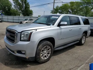 2019 GMC Yukon XL SLT z VIN 1GKS1GKC8KR245444, wystawiony jako Copart lot #55600905 z przebiegiem 106 345 mil mil oraz Szkoda całkowita • Salvage title. Historia ofert i sprzedaży dostępna na DreamBid. Obrazek 1.