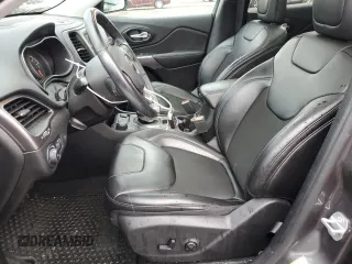 2019 Jeep Cherokee Altitude with VIN 1C4PJMLX1KD471582, listed as a Copart auction lot 55729055 with 76,941 mi miles and Salvage title. Bid and sale history available at DreamBid. Image 7.