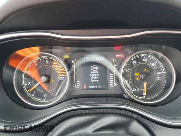2019 Jeep Cherokee Latitude Plus z VIN 1C4PJLLN3KD172295, wystawiony jako Copart lot #55422315 z przebiegiem 107 676 mil mil oraz Szkoda całkowita • Salvage title. Historia ofert i sprzedaży dostępna na DreamBid. Obrazek 9.