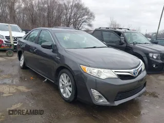 2012 Toyota Camry XLE z VIN 4T1BD1FK1CU048272, wystawiony jako IAAI lot #41711586 z przebiegiem 104 734 mil mil oraz . Historia ofert i sprzedaży dostępna na DreamBid. Obrazek 1.
