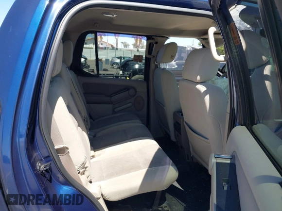 2007 Ford Explorer Sport Trac XLT with VIN 1FMEU31K27UB31442, listed as a IAAI auction lot 42536595 with Not provided miles and . Bid and sale history available at DreamBid. Image 8.
