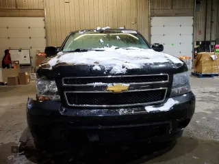 2012 Chevrolet Tahoe LS with VIN 1GNSKAE06CR282220, listed as a Copart auction lot 41832575 with 136,012 mi miles and Clean title. Bid and sale history available at DreamBid. Image 5.