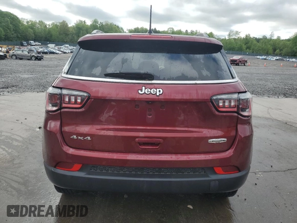 2022 Jeep Compass Latitude Lux z VIN 3C4NJDFB8NT118522, wystawiony jako Copart lot #56775175 z przebiegiem 47 220 mil mil oraz Szkoda całkowita • Salvage title. Historia ofert i sprzedaży dostępna na DreamBid. Obrazek 6.