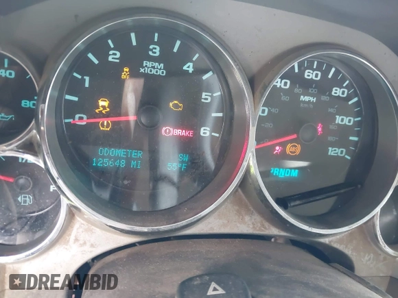 2013 Chevrolet Silverado 1500 LT with VIN 3GCPKSE72DG294500, listed as a IAAI auction lot 41619152 with 125,648 mi miles. Bid and sale history available at carsss.com. Image 7.