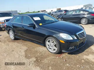 2010 Mercedes-Benz E 350 Luxury z VIN WDDHF5GB4AA042985, wystawiony jako IAAI lot #42006738 z przebiegiem 59 576 mil mil oraz . Historia ofert i sprzedaży dostępna na DreamBid. Obrazek 1.