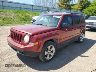 2011 Jeep Patriot Latitude z VIN 1J4NF1GB8BD131622, wystawiony jako Copart lot #56371075 z przebiegiem 197 837 mil mil oraz Czysty tytuł • Clean title. Historia ofert i sprzedaży dostępna na DreamBid. Obrazek 1.