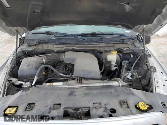2017 Ram 1500 Express z VIN 3C6JR6AG3HG604889, wystawiony jako Copart lot #54001145 z przebiegiem 74 609 mil mil oraz Szkoda całkowita • Salvage title. Historia ofert i sprzedaży dostępna na DreamBid. Obrazek 11.