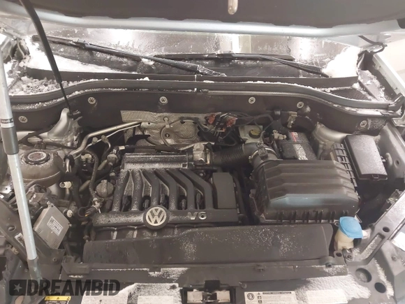 2019 Volkswagen Atlas SE with VIN 1V2LR2CA2KC533079, listed as a IAAI auction lot 41352399 with 88,826 mi miles and . Bid and sale history available at DreamBid. Image 10.