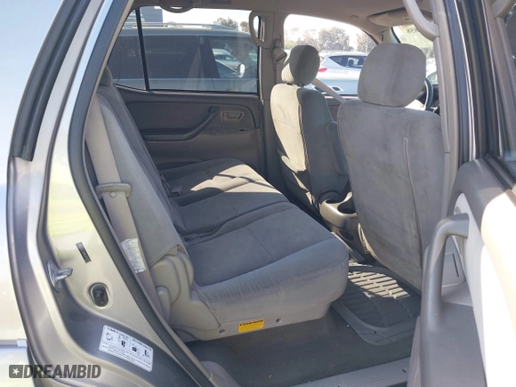 2005 Toyota Sequoia SR5 with VIN 5TDZT34A65S251726, listed as a IAAI auction lot 41646858 with 107,584 mi miles. Bid and sale history available at carsss.com. Image 8.