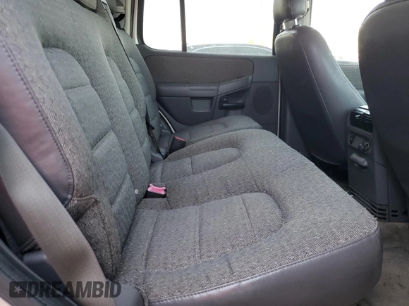 2003 Ford Explorer XLS z VIN 1FMZU62K63UB39457, wystawiony jako Copart lot #49030625 z przebiegiem 217 411 mil mil oraz Szkoda całkowita • Salvage title. Historia ofert i sprzedaży dostępna na DreamBid. Obrazek 11.