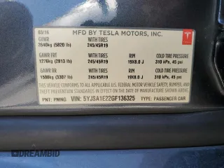 2016 Tesla Model S 90D z VIN 5YJSA1E22GF136325, wystawiony jako Copart lot #65238105 z przebiegiem 182 196 mil mil oraz Szkoda całkowita • Salvage title. Historia ofert i sprzedaży dostępna na DreamBid. Obrazek 12.
