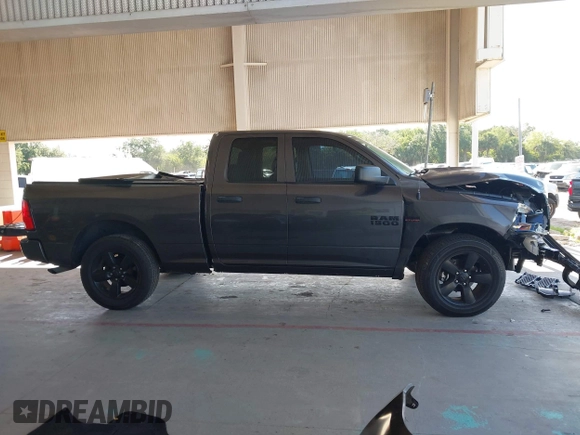 2018 Ram 1500 Tradesman z VIN 1C6RR6FT3JS244868, wystawiony jako IAAI lot #42310301 z przebiegiem 115 764 mil mil oraz . Historia ofert i sprzedaży dostępna na DreamBid. Obrazek 14.