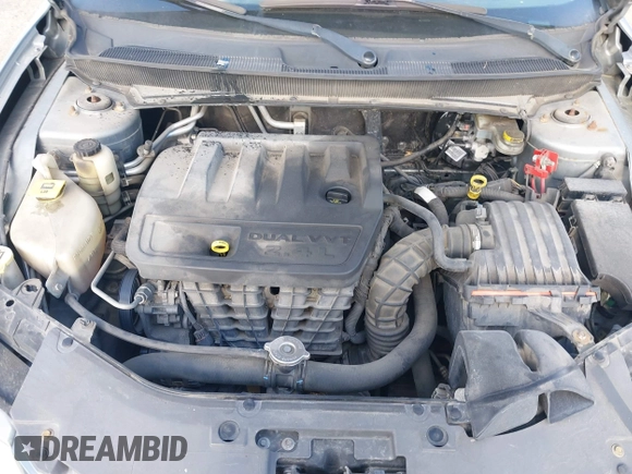 2010 Chrysler Sebring Touring with VIN 1C3CC4FB3AN100865, listed as a IAAI auction lot 42020788 with 182,813 mi miles. Bid and sale history available at carsss.com. Image 10.