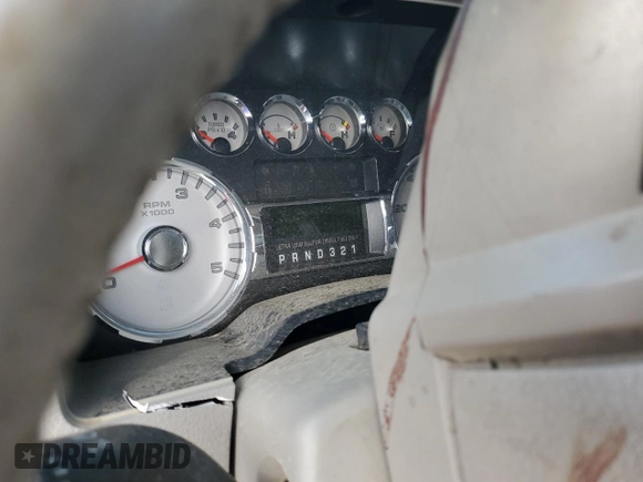 2010 Ford F-350 XL с VIN 1FTWW3DR6AEA85109, выставлен на аукционе Copart как лот 86643024 с пробегом Не указан миль и Списание • Salvage title. История ставок и продаж доступна на DreamBid. Изображение 9.