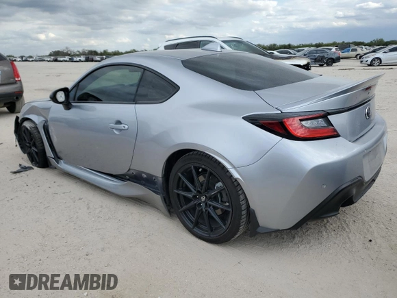 2024 Toyota GR86 Premium with VIN JF1ZNBE14R8751967, listed as a Copart auction lot 77031504 with 5,866 mi miles and Salvage Title. Bid and sale history available at carsss.com. Image 2.