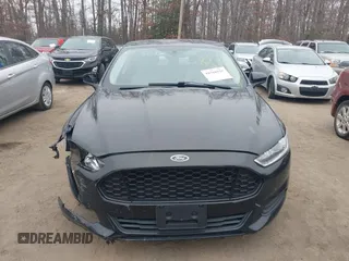 2013 Ford Fusion S with VIN 3FA6P0G76DR200904, listed as a IAAI auction lot 41568525 with 235,852 mi miles. Bid and sale history available at carsss.com. Image 12.