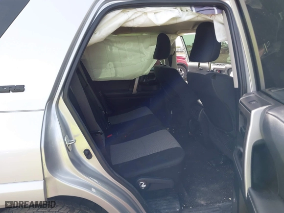 2018 Toyota 4Runner SR5 with VIN JTEZU5JR8J5180205, listed as a IAAI auction lot 41343446 with 83,520 mi miles. Bid and sale history available at carsss.com. Image 8.