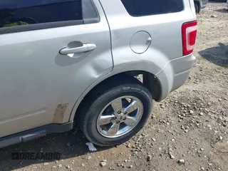 2008 Ford Escape Limited with VIN 1FMCU04178KE82143, listed as a IAAI auction lot 42297792 with 352,516 mi miles and . Bid and sale history available at DreamBid. Image 6.