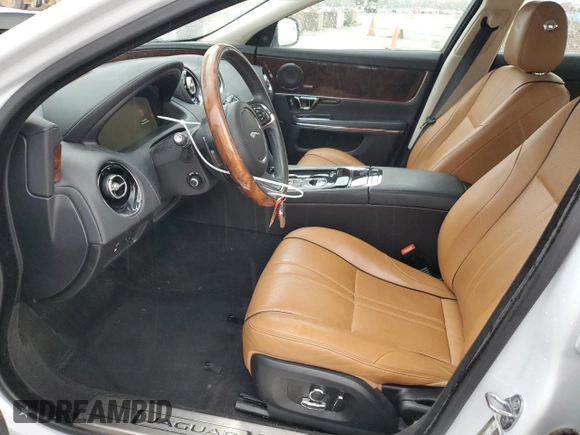 2017 Jaguar XJ with VIN SAJWA1C71H8W07643, listed as a Copart auction lot 48751954 with 35,035 mi miles. Bid and sale history available at carsss.com. Image 7.