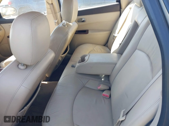 2008 Buick LaCrosse CXL with VIN 2G4WD582981139007, listed as a IAAI auction lot 41755301 with 143,122 mi miles. Bid and sale history available at carsss.com. Image 8.