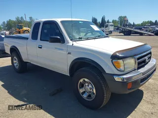 1999 Toyota Tacoma with VIN 4TAWN72N0XZ493449, listed as a IAAI auction lot 42200431 with 272,071 mi miles and . Bid and sale history available at DreamBid. Image 1.