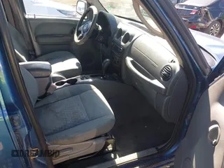 2005 Jeep Liberty Sport with VIN 1J4GK48K55W718275, listed as a IAAI auction lot 41869950 with 198,154 mi miles. Bid and sale history available at carsss.com. Image 5.