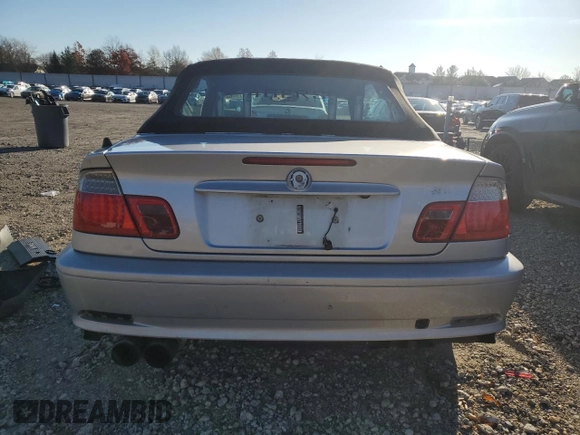 2001 BMW 3 Series 325Ci with VIN WBABS33441JY41864, listed as a Copart auction lot 82790624 with 141,764 mi miles and Salvage Title. Bid and sale history available at carsss.com. Image 6.