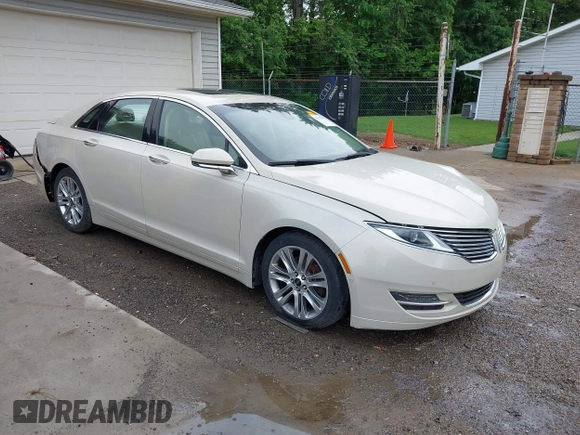 2014 Lincoln MKZ with VIN 3LN6L2G95ER808560, listed as a IAAI auction lot 42288383 with 97,298 mi miles and . Bid and sale history available at DreamBid. Image 1.