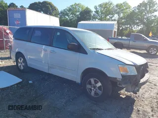 2008 Dodge Grand Caravan SE with VIN 1D8HN44H08B106283, listed as a IAAI auction lot 42330684 with 382,588 mi miles and . Bid and sale history available at DreamBid. Image 1.