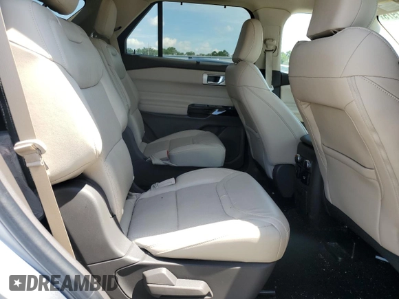 2022 Ford Explorer Platinum с VIN 1FM5K7HC8NGA19347, выставлен на аукционе Copart как лот 62957975 с пробегом 36 962 миль миль и Списание • Salvage title. История ставок и продаж доступна на DreamBid. Изображение 11.