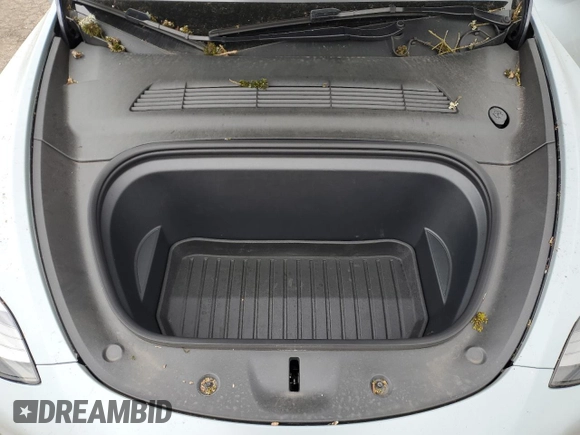 2022 Tesla Model Y Performance with VIN 7SAYGDEF2NF416730, listed as a Copart auction lot 47657945 with 40,738 mi miles and Salvage Title. Bid and sale history available at DreamBid. Image 12.