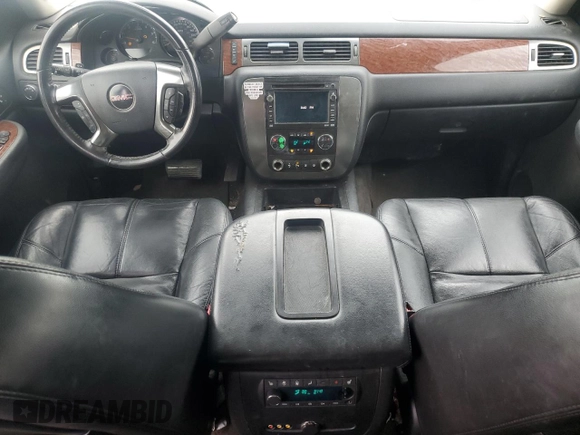 2007 GMC Yukon SLE z VIN 1GKFK13007J123313, wystawiony jako Copart lot #53509995 z przebiegiem Nie podano mil oraz Szkoda całkowita • Salvage title. Historia ofert i sprzedaży dostępna na DreamBid. Obrazek 8.