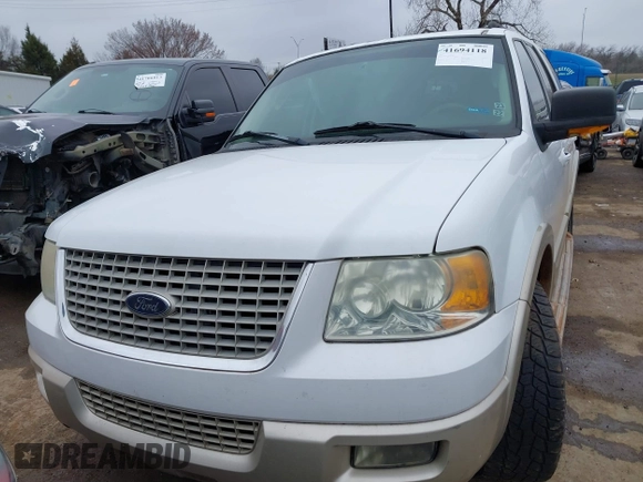2005 Ford Expedition Eddie Bauer с VIN 1FMFU17585LA25879, выставлен на аукционе IAAI как лот 41694118 с пробегом 196 715 миль миль и . История ставок и продаж доступна на DreamBid. Изображение 12.