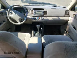 2004 Toyota Camry LE with VIN 4T1BE32K84U929163, listed as a Copart auction lot 65193485 with 245,734 mi miles and Clean title. Bid and sale history available at DreamBid. Image 8.